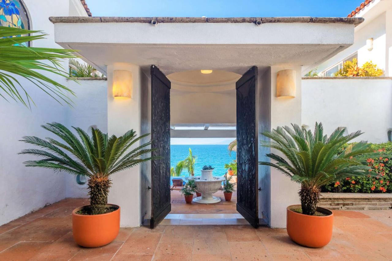 Villa Beachfront Salinas House