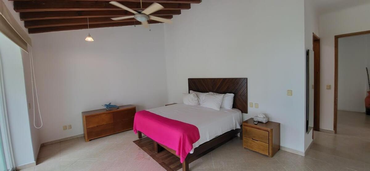 Martha Garza Blanca - Private Heated Pool *