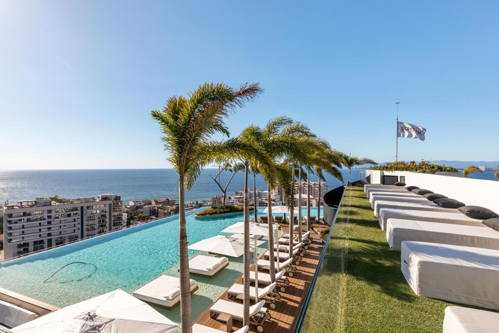 Apartment Luxury Condo-in The Heart Of Zona Romantica, Steps From Restaurants, Shops And Nightlife
