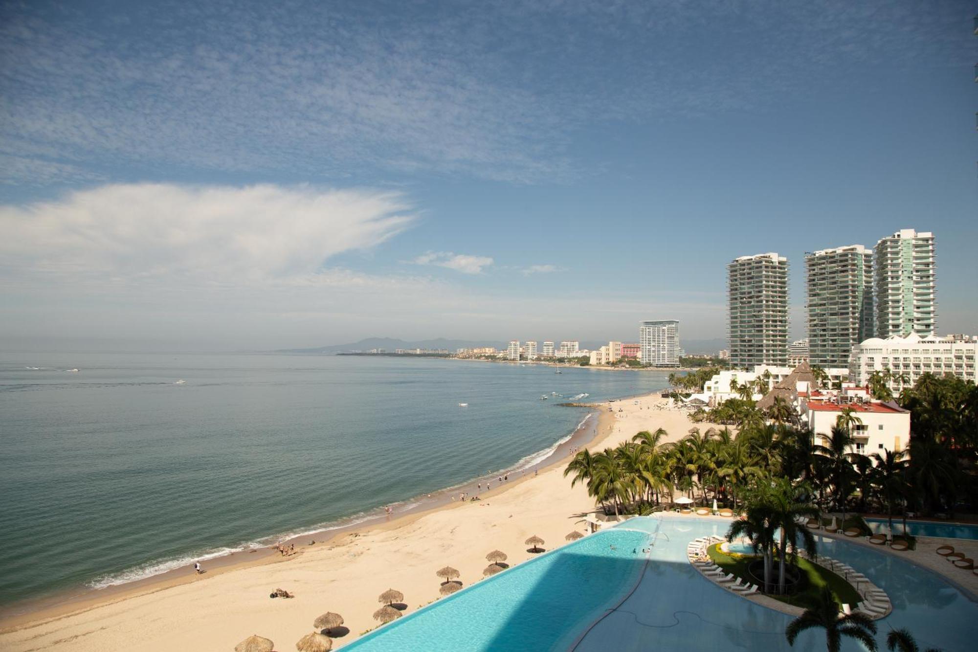 Luxury Peninsula Apartment Puerto Vallarta