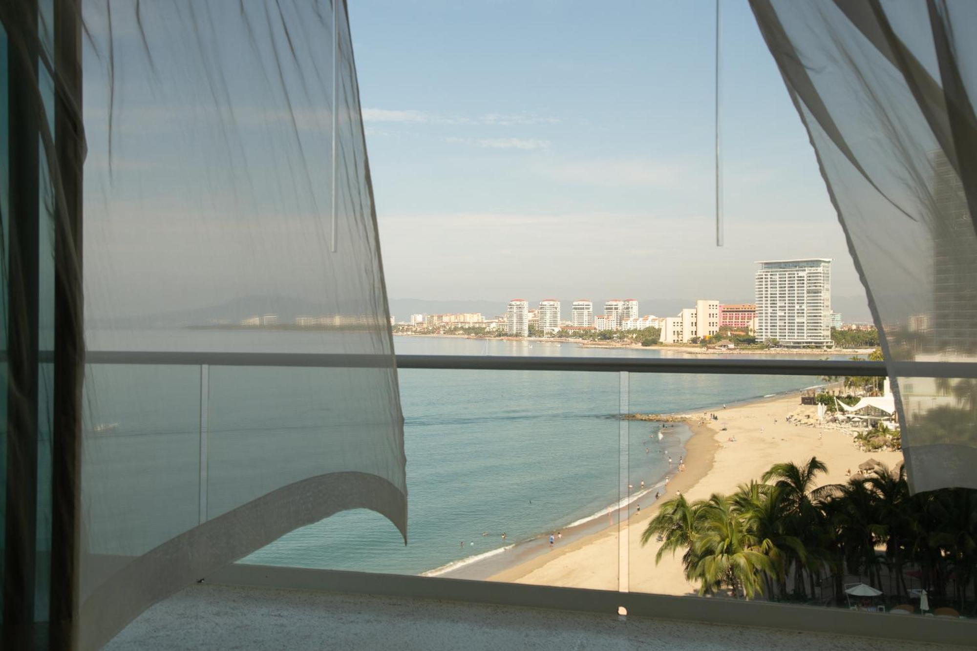 Luxury Peninsula Apartment Puerto Vallarta