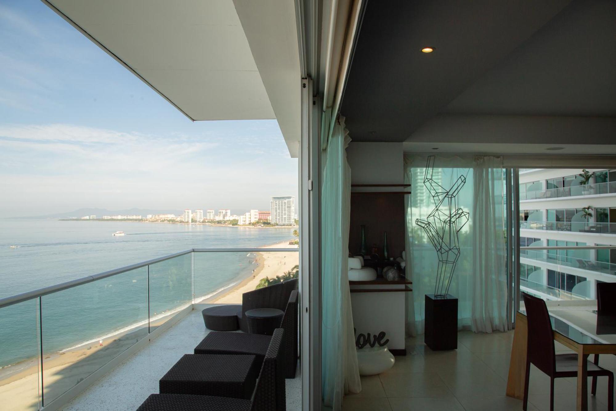 Luxury Peninsula Apartment Puerto Vallarta
