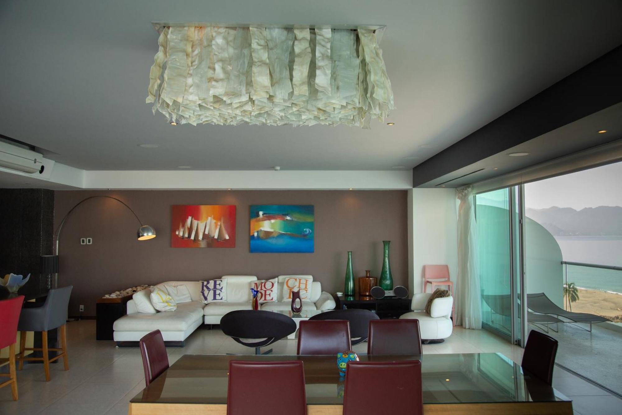 Luxury Peninsula
