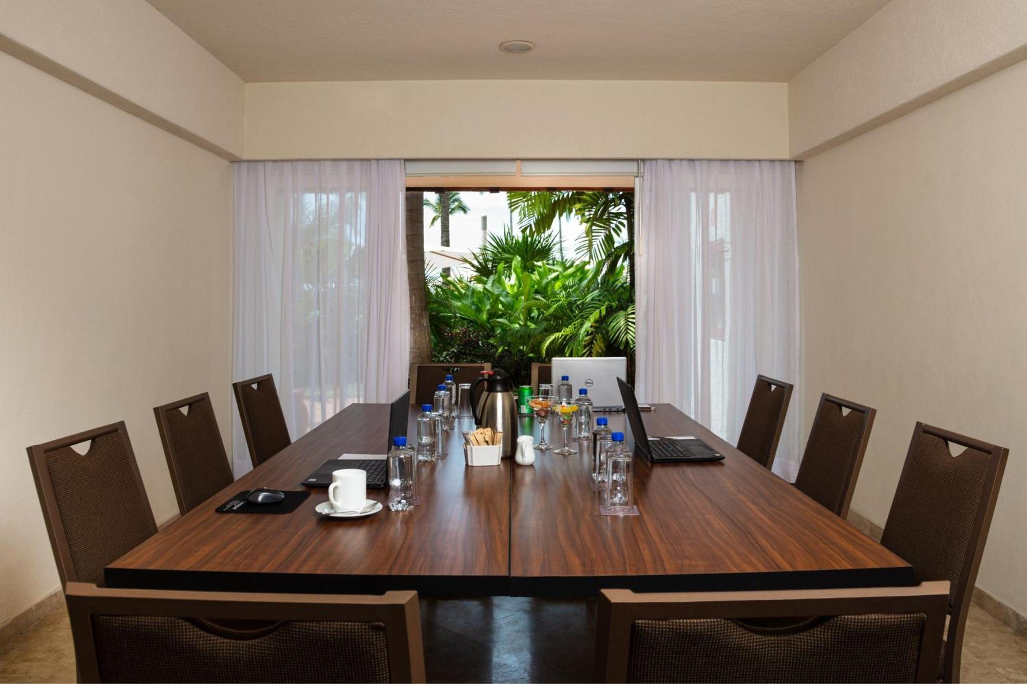 Resort Sheraton Buganvilias & Convention Center