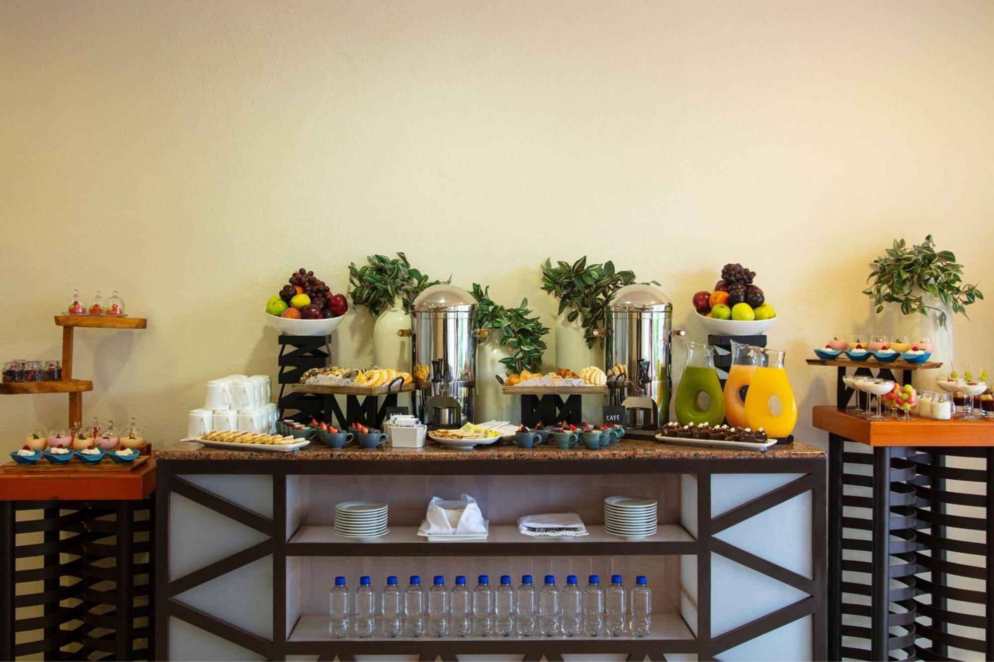 Sheraton Buganvilias & Convention Center 5*