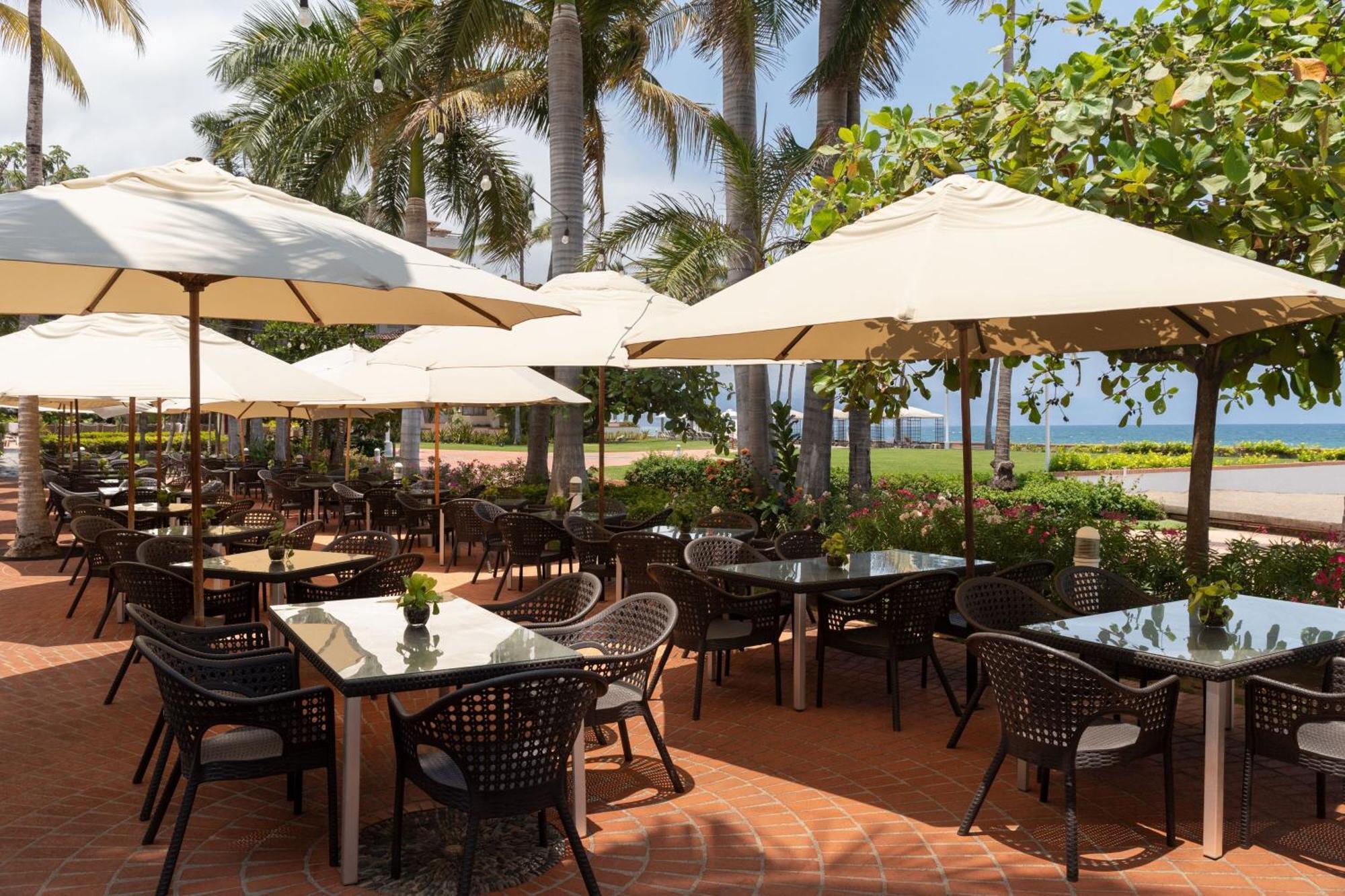 Sheraton Buganvilias & Convention Center 5*