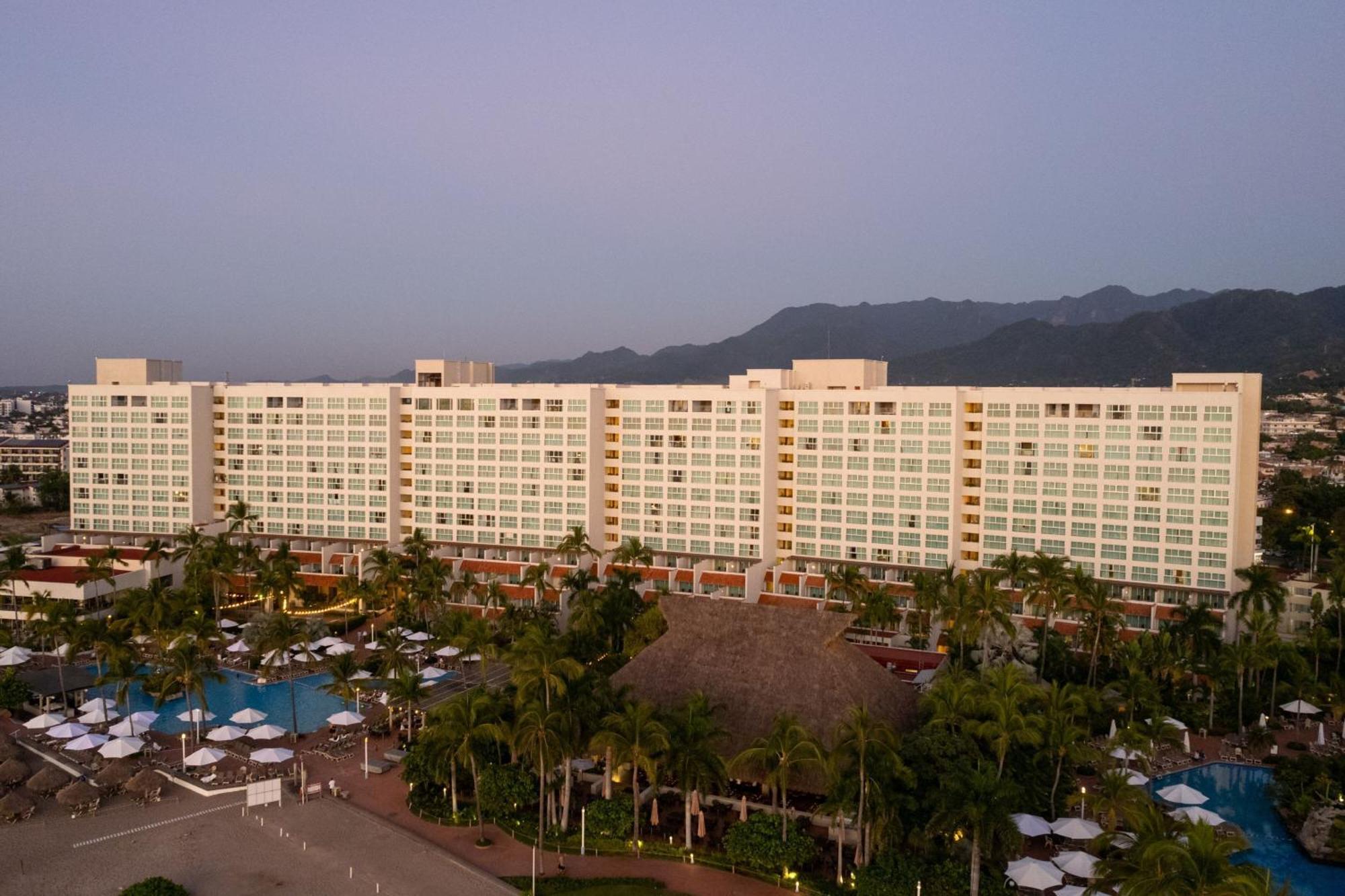 Sheraton Buganvilias & Convention Center Resort