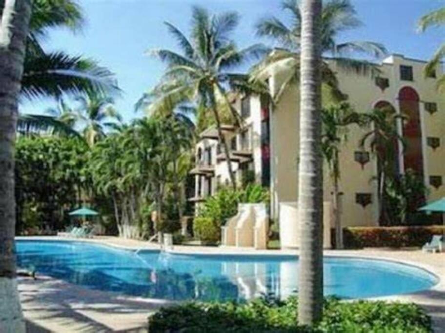 Centrally Located 1 Block From Beach, Quiet 2 Bedroom With Pool Apartment Puerto Vallarta