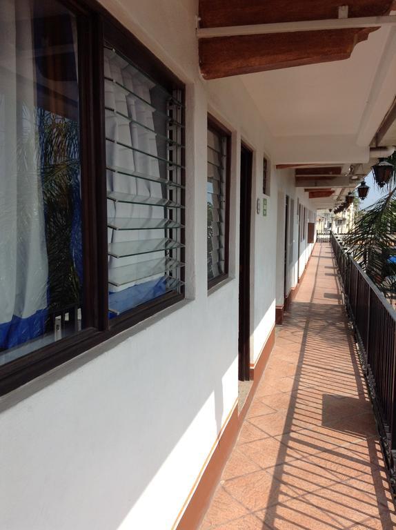 & Coral Hotel