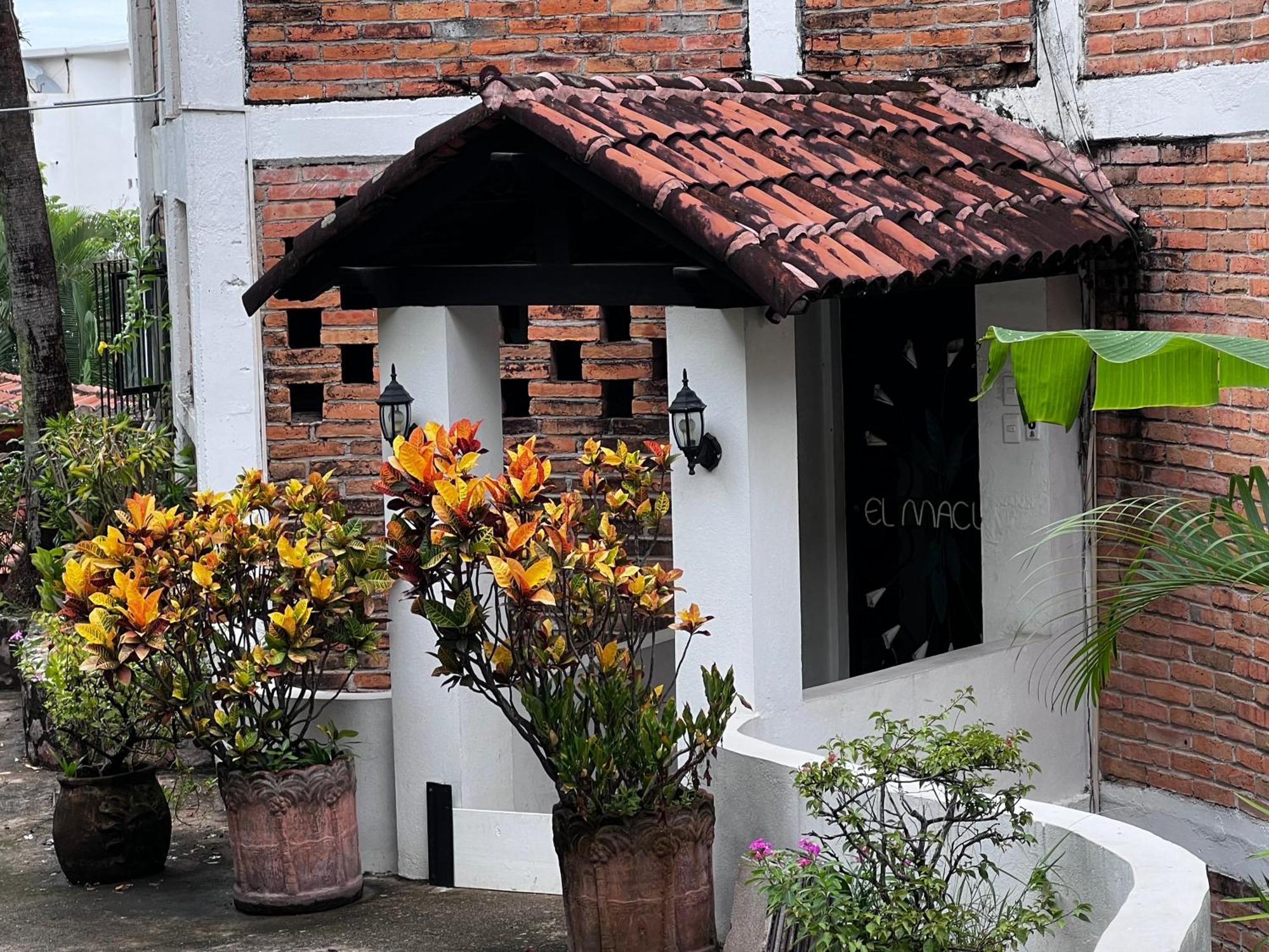 Apartamento New Listing Zona Romantica, 2bd, 3 Bath