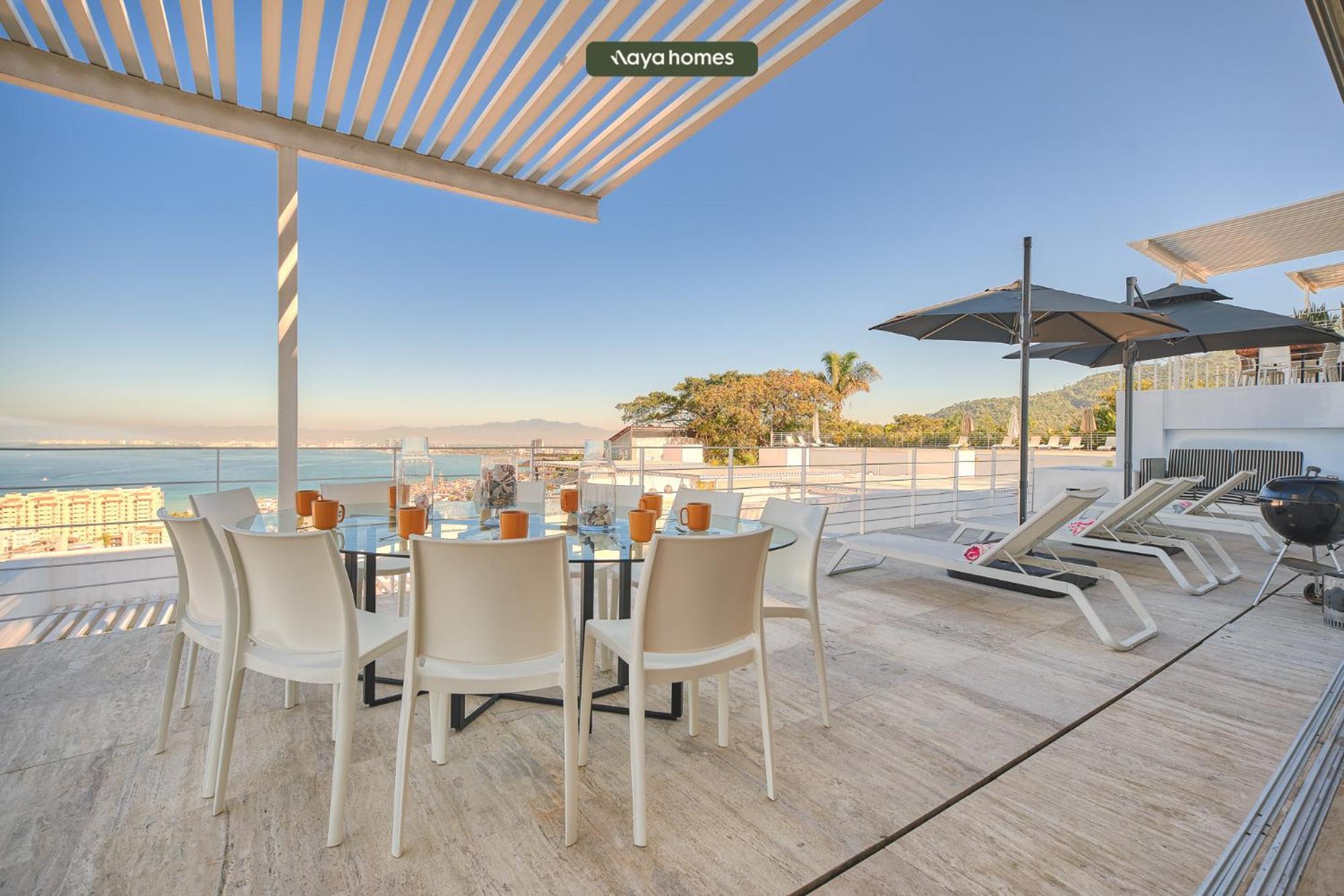 Breathtaking 3br W/ Private Jacuzzi - Pool