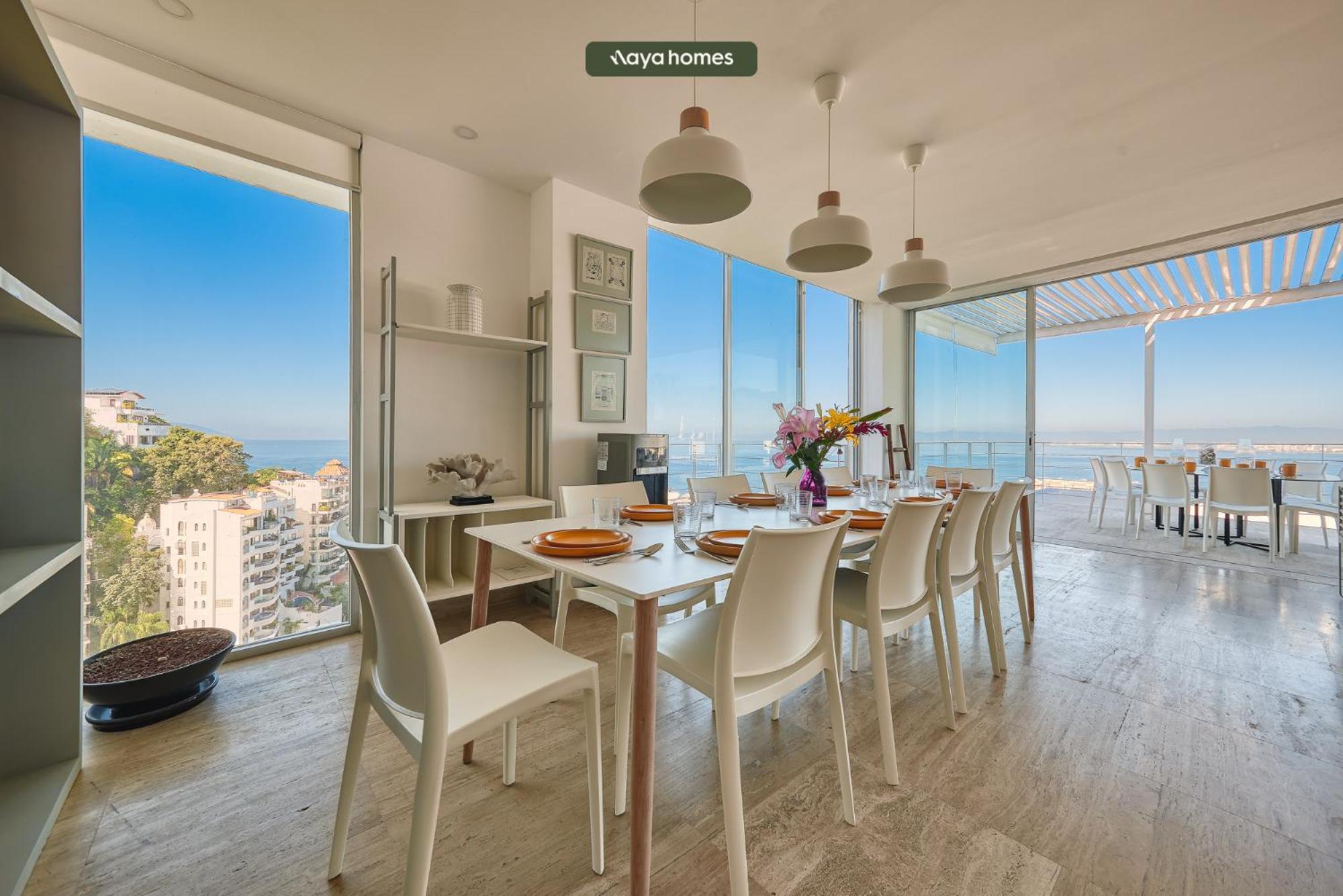 Breathtaking 3br W/ Private Jacuzzi - Pool Apartment