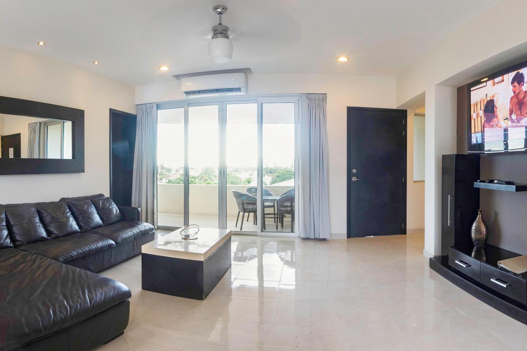 Apartments, 10min Drive, Shared Pool And Bbq Apartment Puerto Vallarta