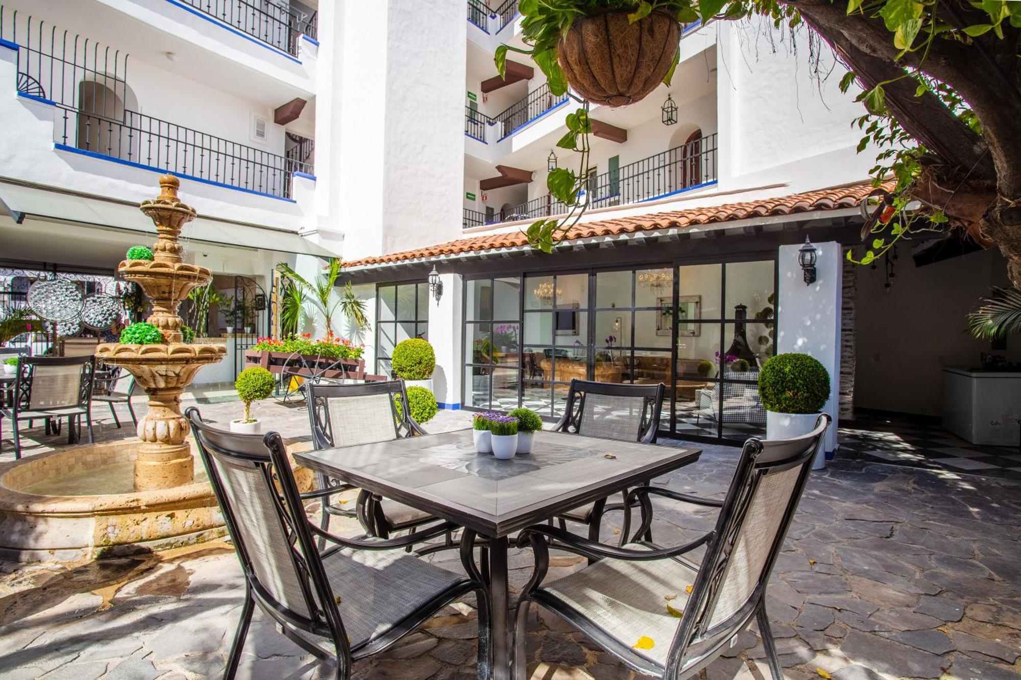 Mar Elena (adults Only)