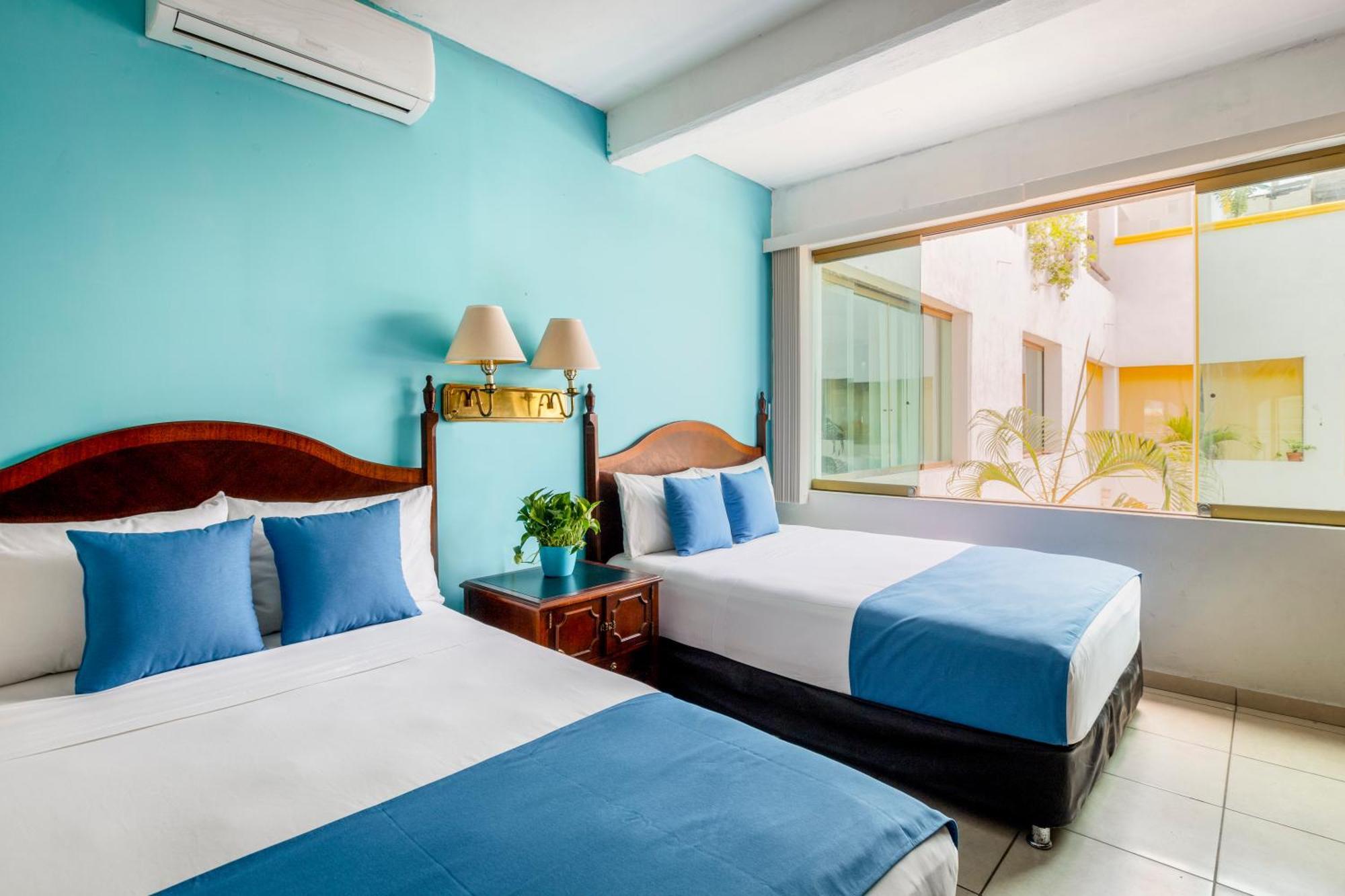 Pueblito Vallarta Hotel 3*