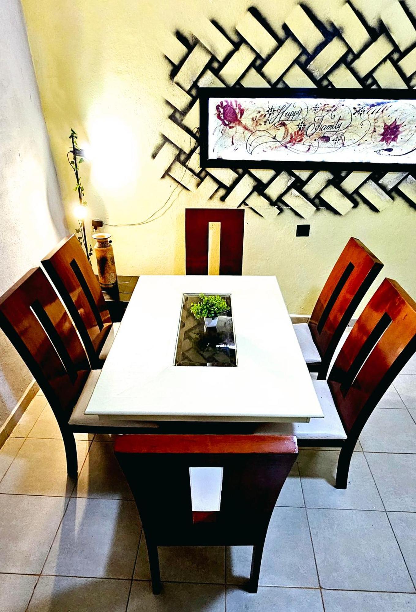 Holiday home Playa Esmeralda, 6 Personas *