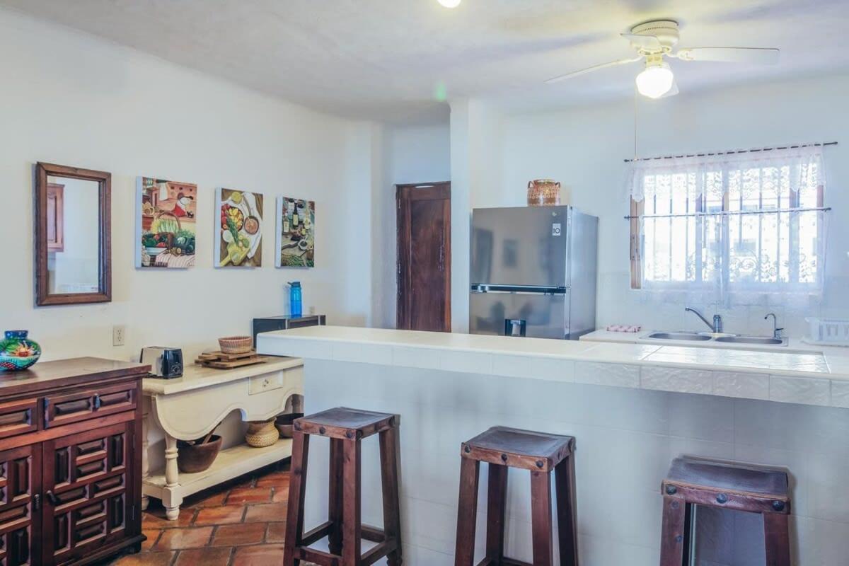 Ocean View 2br Condo-balcony-beach-pool Puerto Vallarta