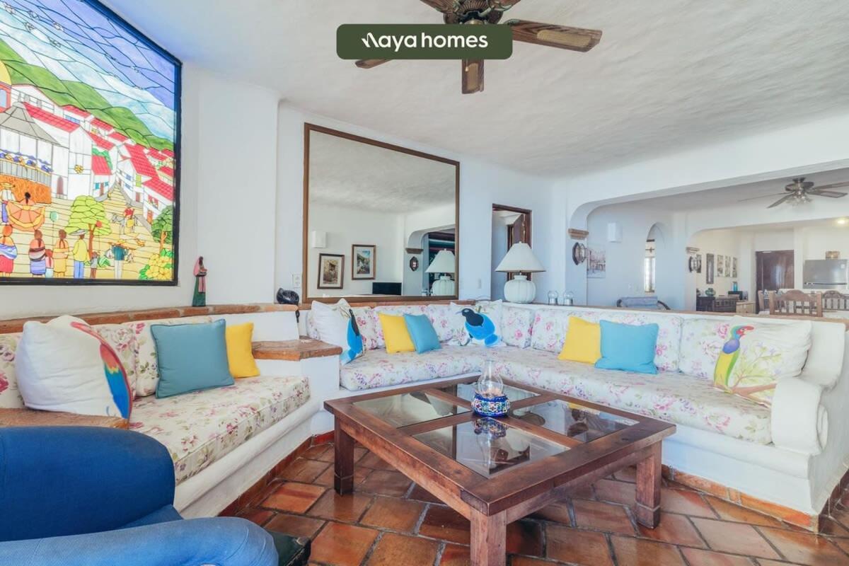 Ocean View 2br Condo-balcony-beach-pool *
