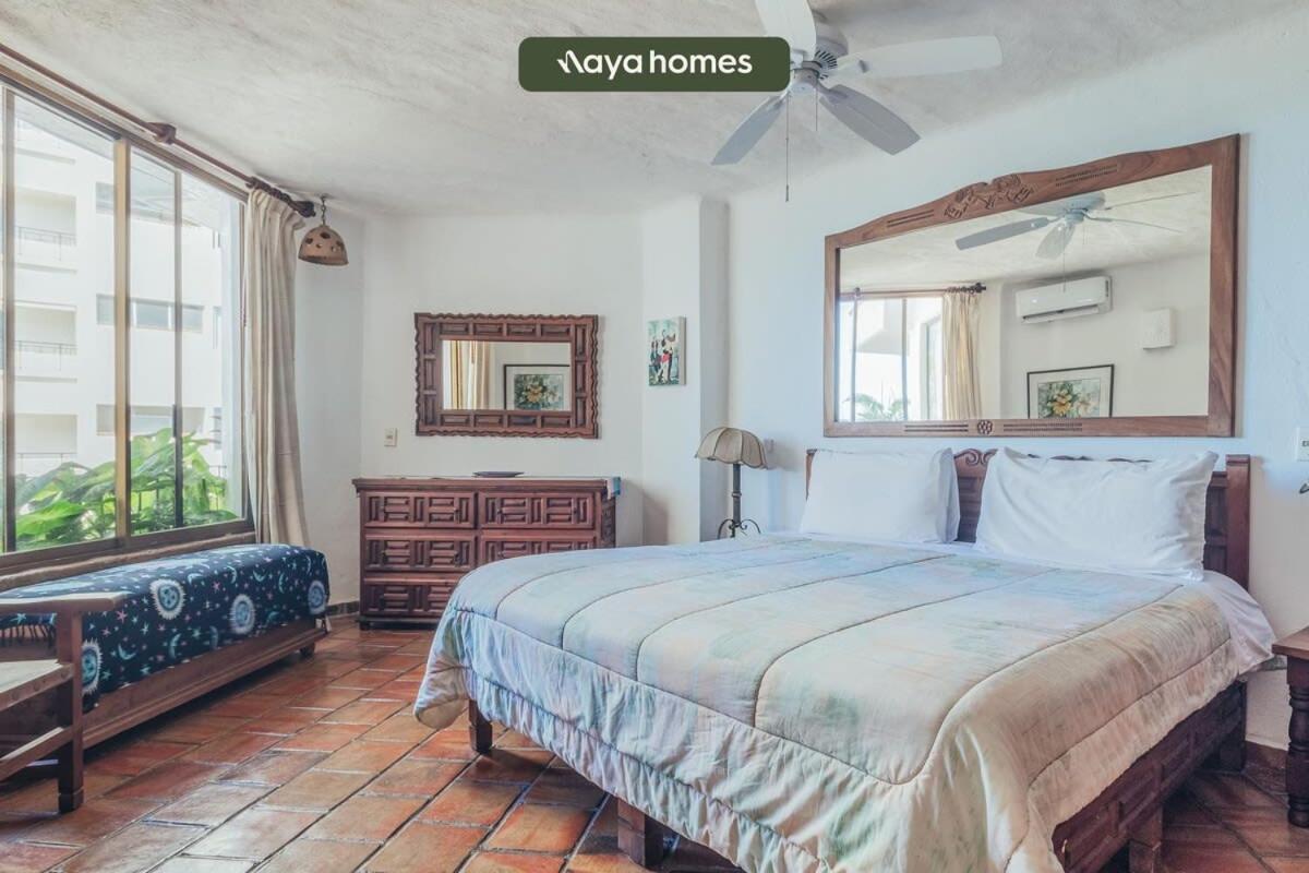 Ocean View 2br Condo-balcony-beach-pool