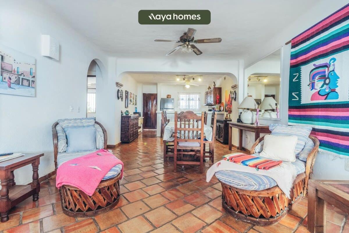 Ocean View 2br Condo-balcony-beach-pool Apartment