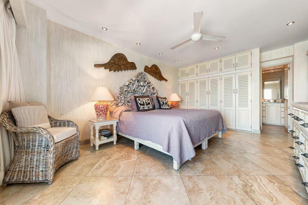 Ocean View 2br Condo-balcony-beach-pool *