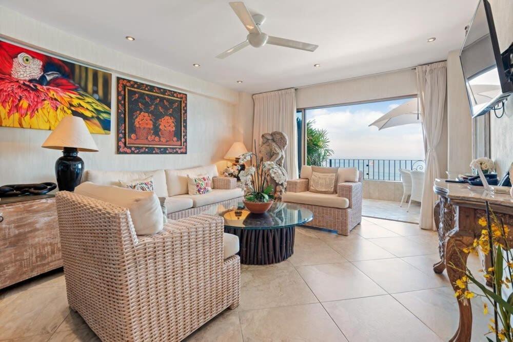 Ocean View 2br Condo-balcony-beach-pool Apartment *