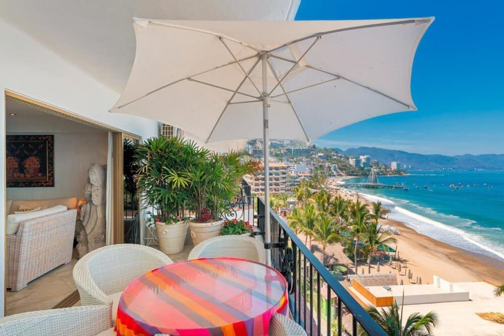Apartment Ocean View 2br Condo-balcony-beach-pool