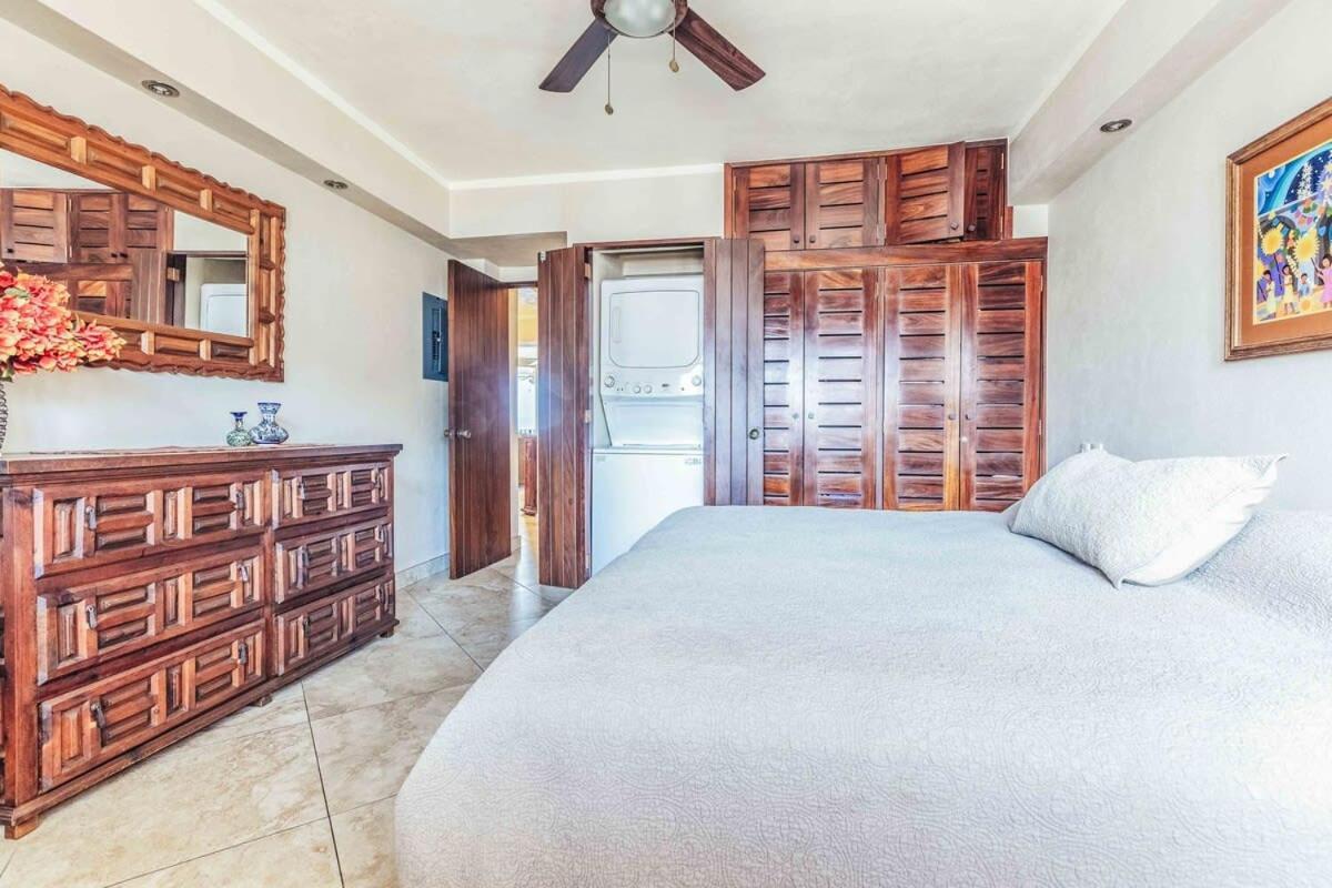 Ocean View 2br Condo-balcony-beach-pool Apartment Puerto Vallarta