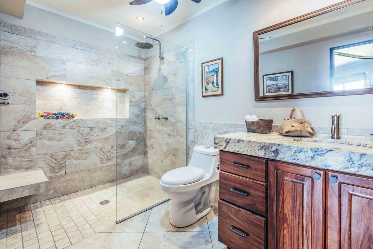 Ocean View 2br Condo-balcony-beach-pool