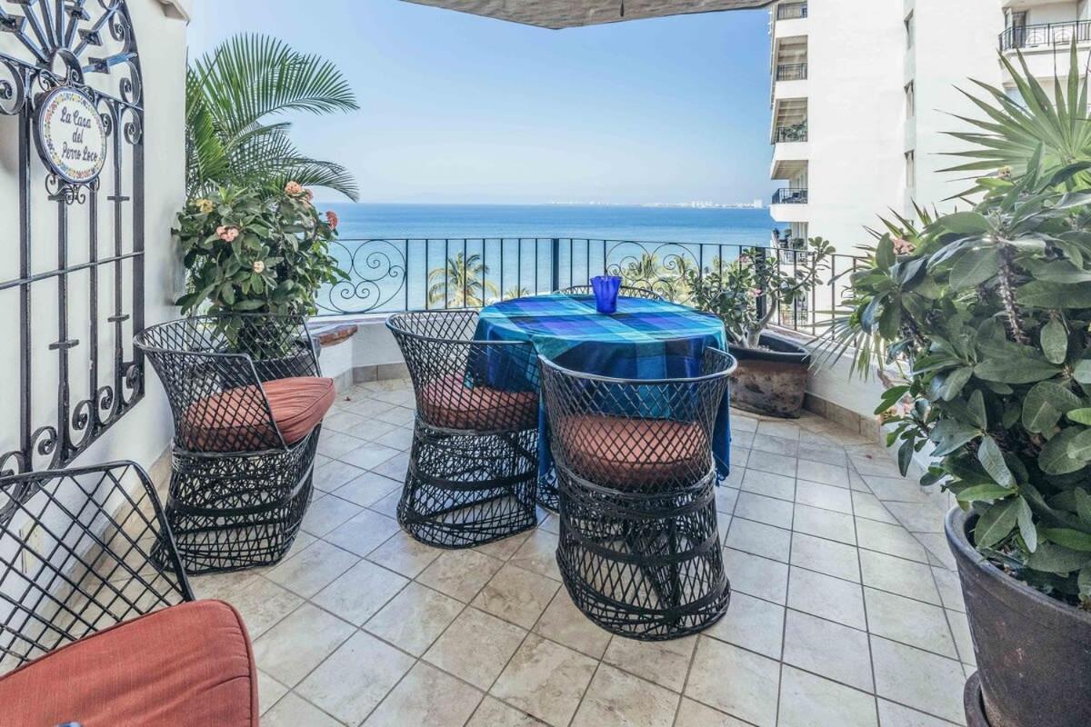 Ocean View 2br Condo-balcony-beach-pool