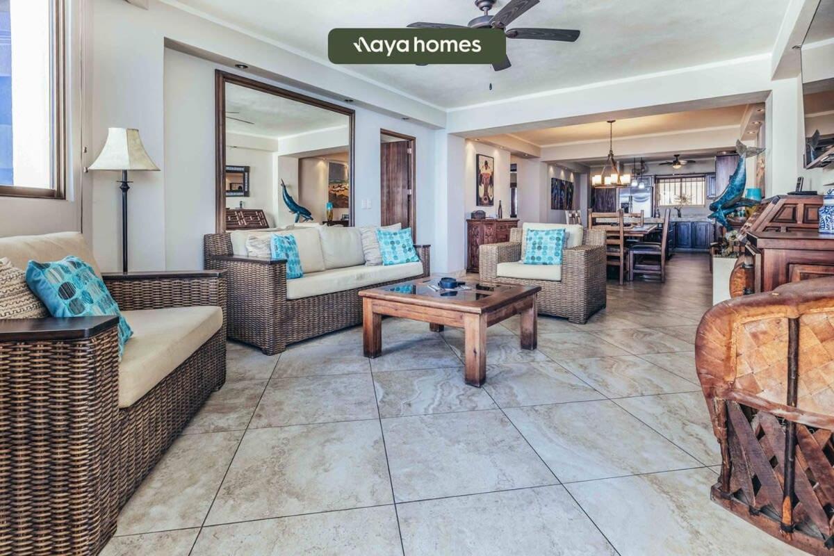 Ocean View 2br Condo-balcony-beach-pool Apartment