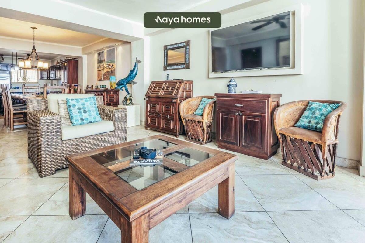 Ocean View 2br Condo-balcony-beach-pool Apartment