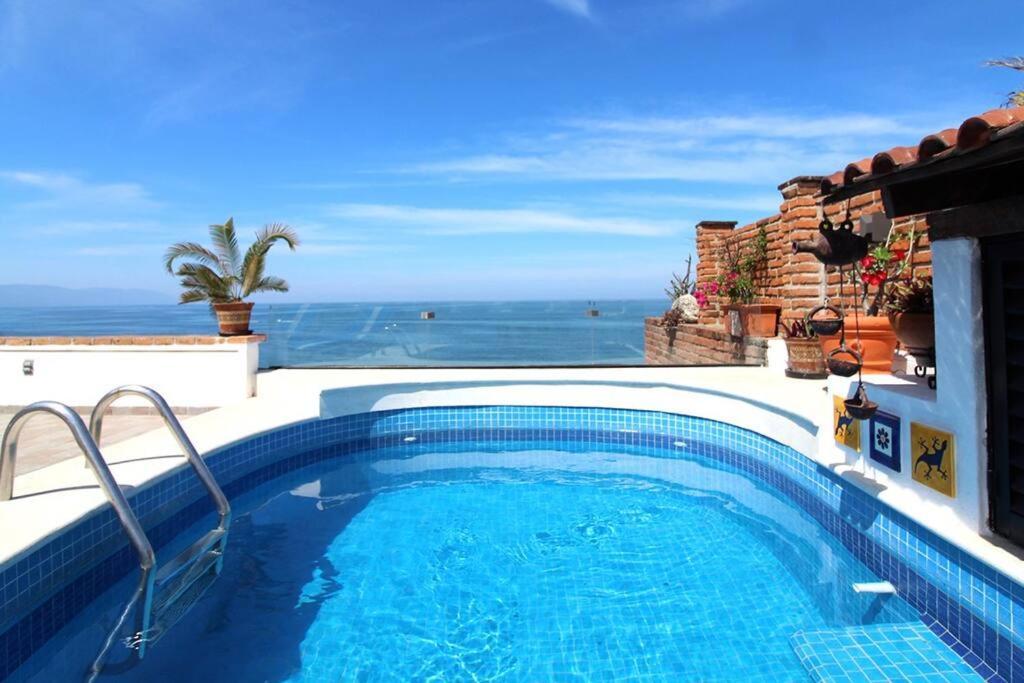 Beachfront Penthouse With Private Pool - Zona Romantica *