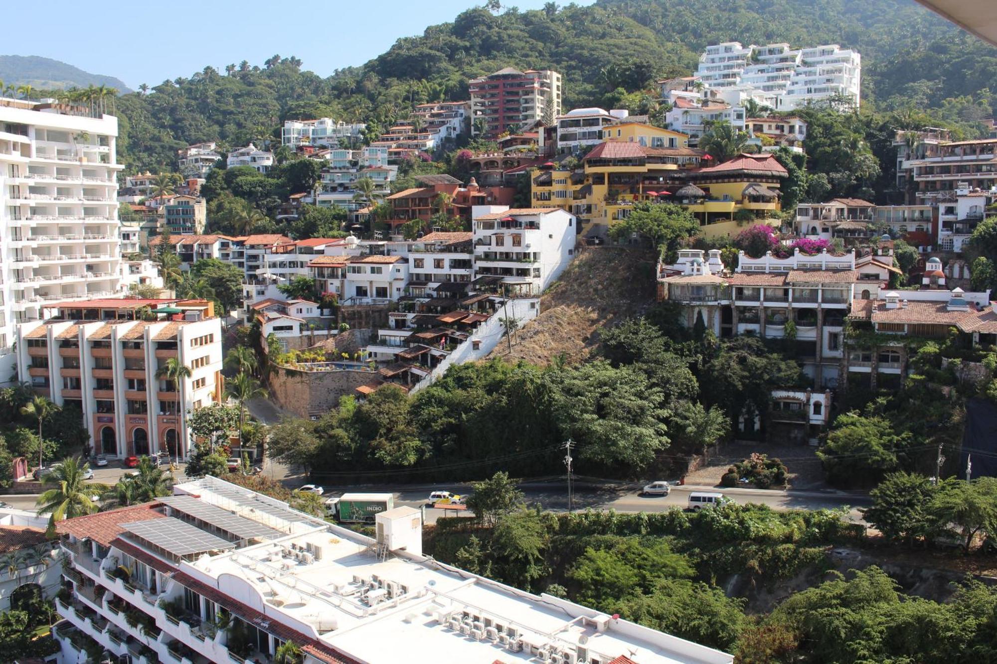 Sail View 105 Vallarta, Ocean View Apartment