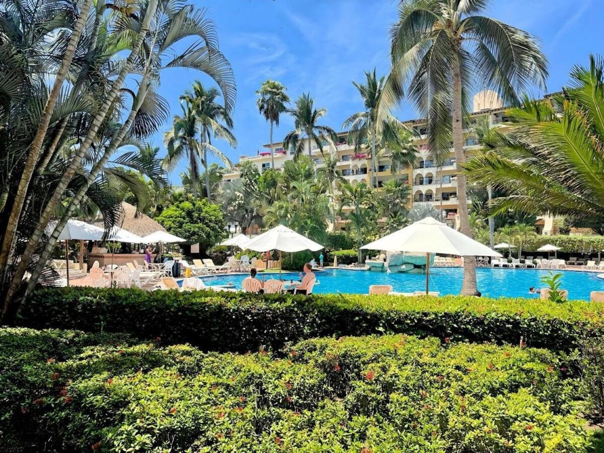 Beachfront With 3 Pools Gym Kids Club And Tennis Apartment