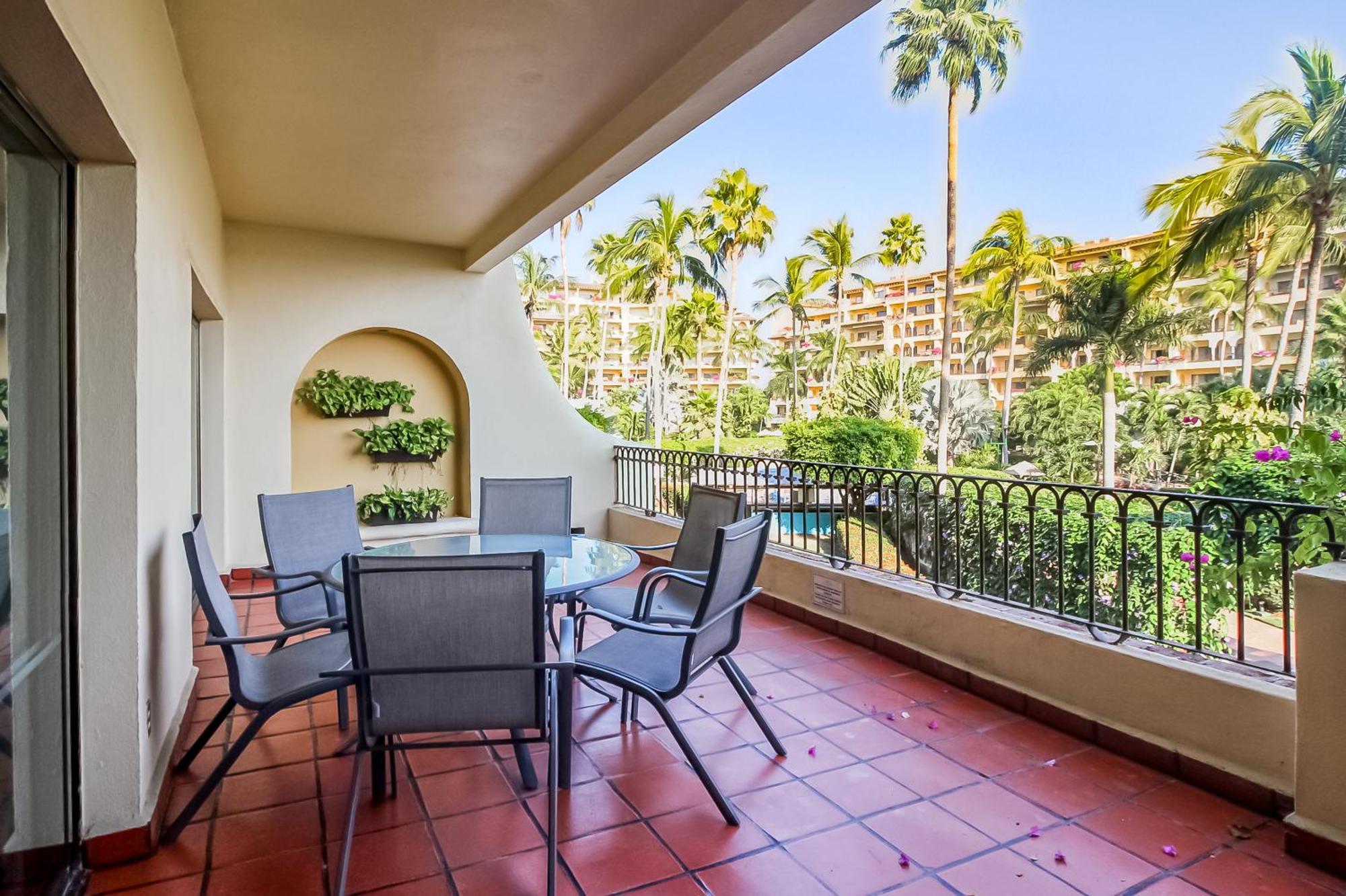 Velas Vallarta Apartamento *