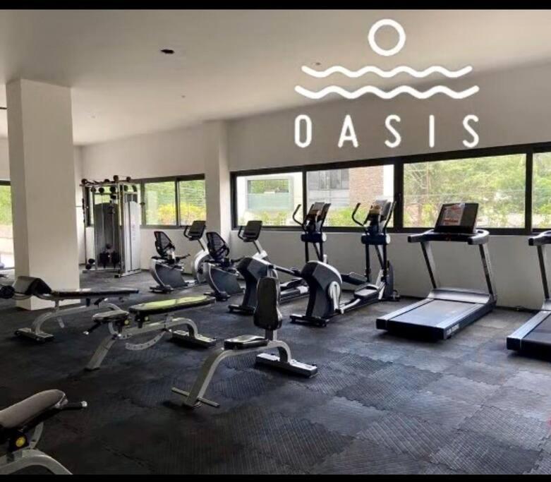 Oasis - Downtown Malecon, With City, Ocean & Mountain Views Apartamento *
