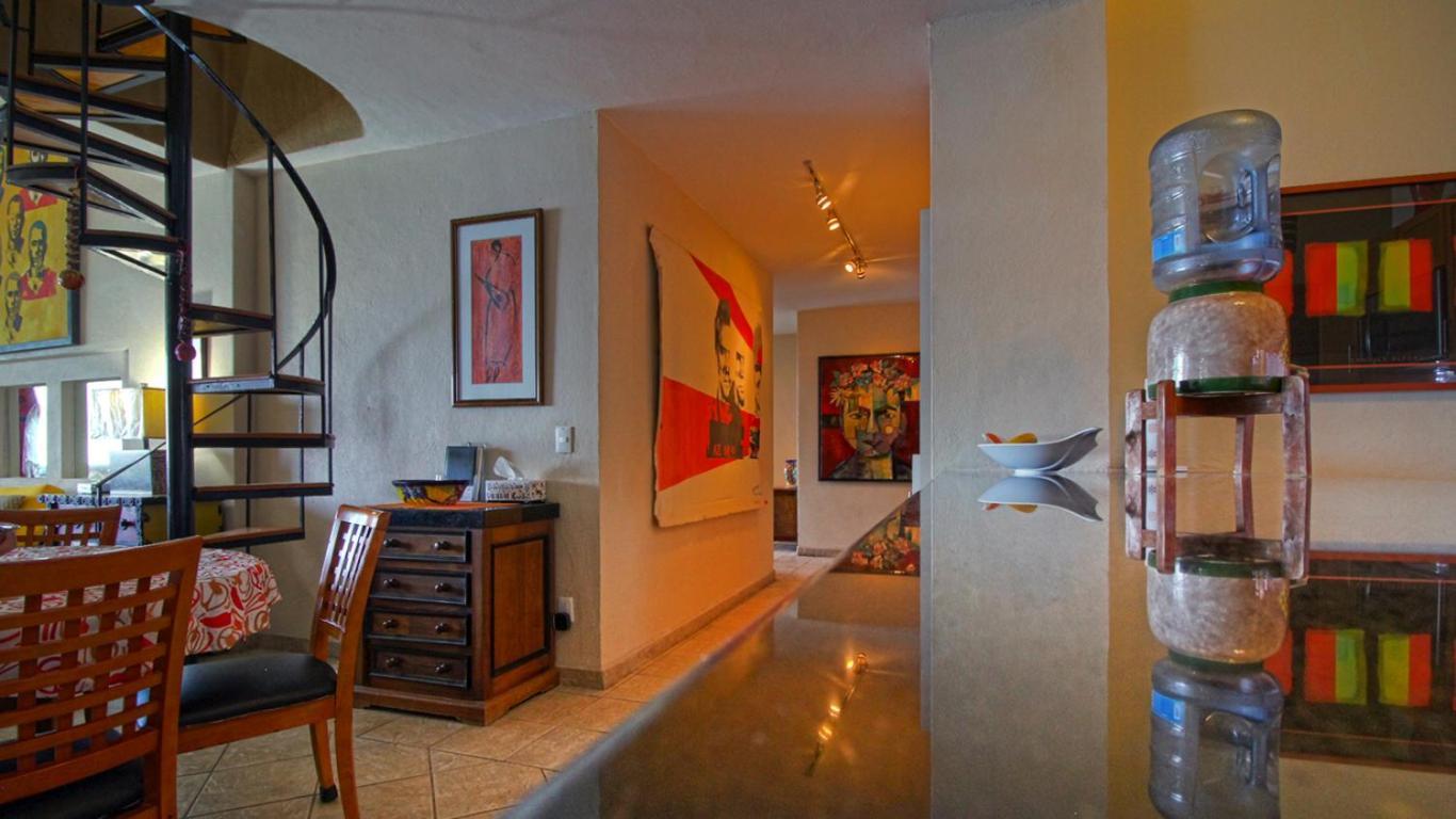 Beachfront Penthouse With Private Pool - Zona Romantica Apartment *
