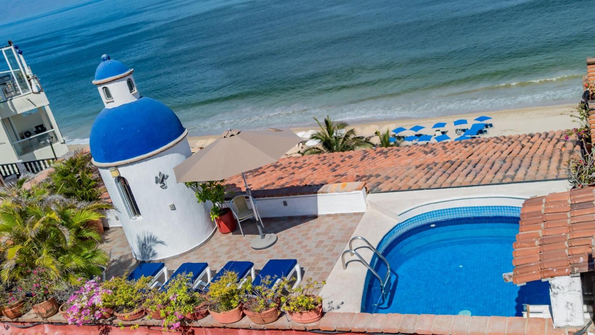Beachfront Penthouse With Private Pool - Zona Romantica