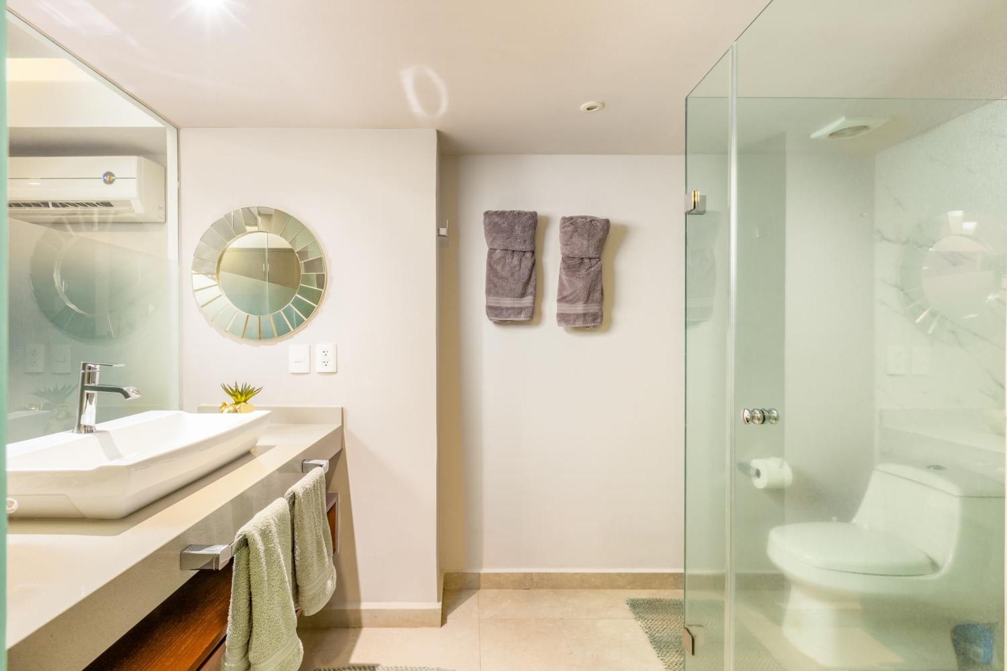 Apartment Harbor3008a Spectacular Beachfront By Moikkarentals *