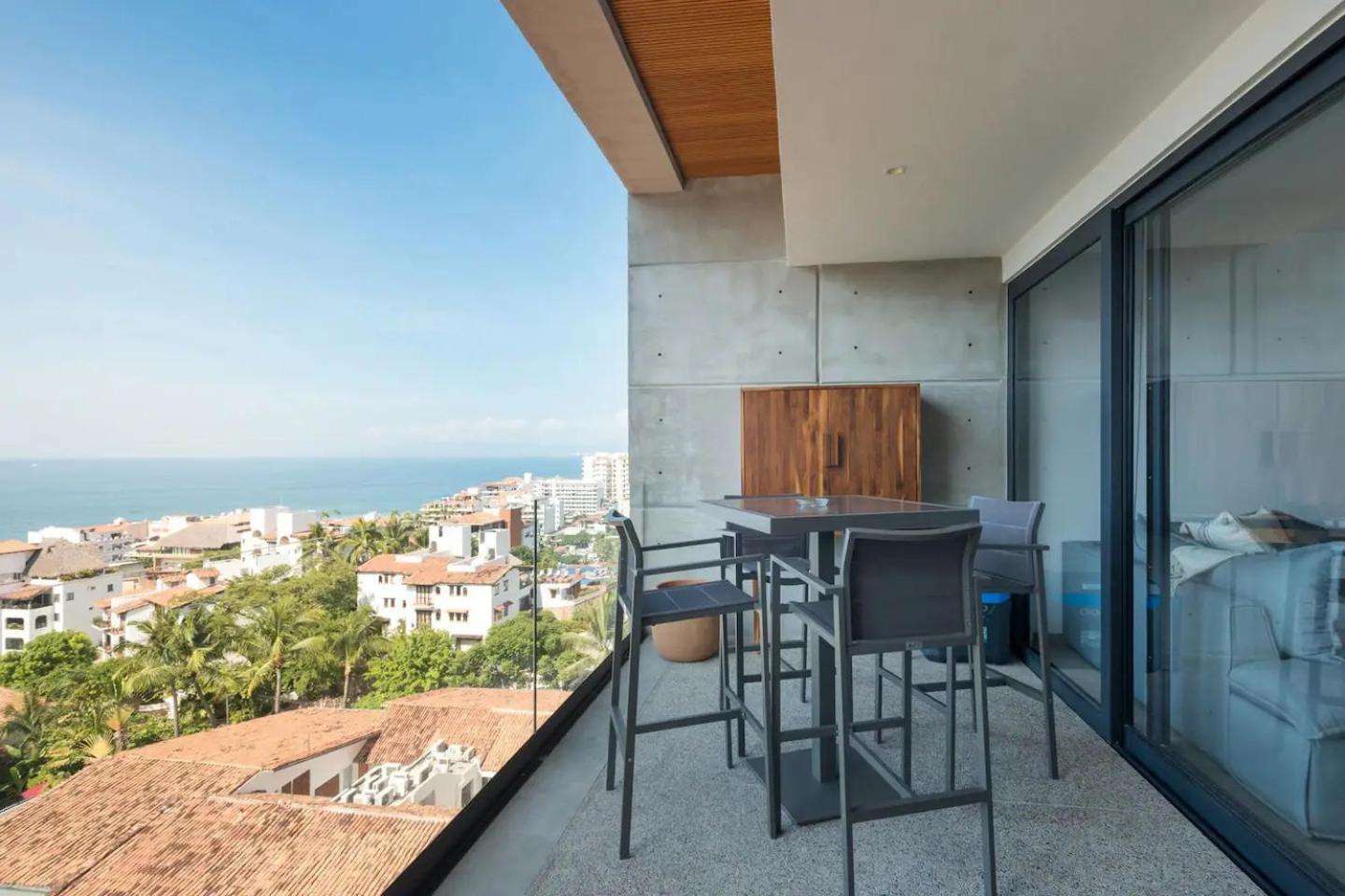 Vista Al Mar Sail View