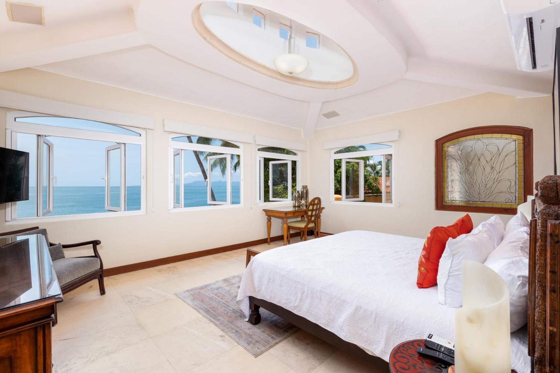 Beachfront Sagitario In Puerto Vallarta! Puerto Vallarta