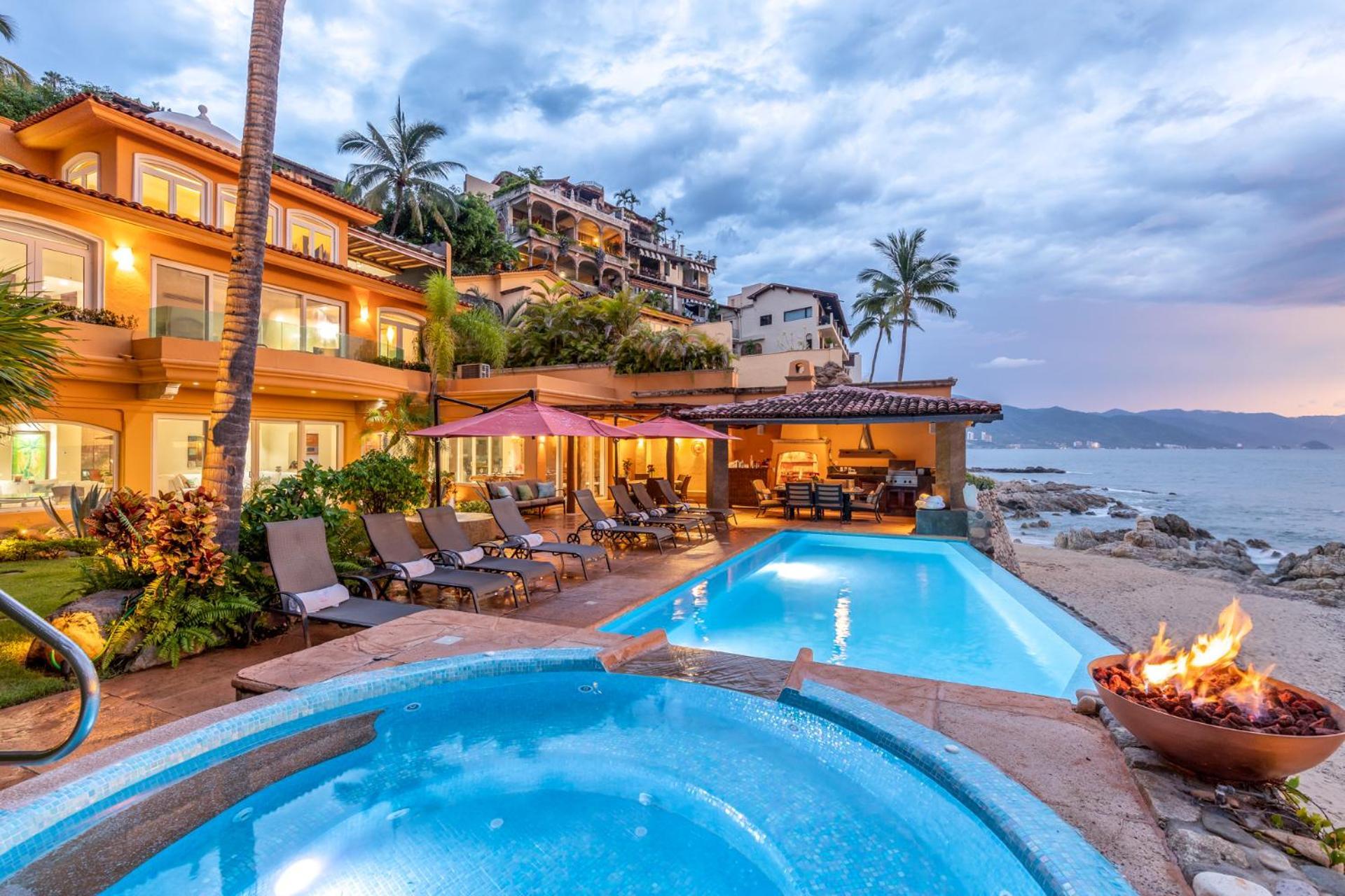 Beachfront Sagitario In Puerto Vallarta! *