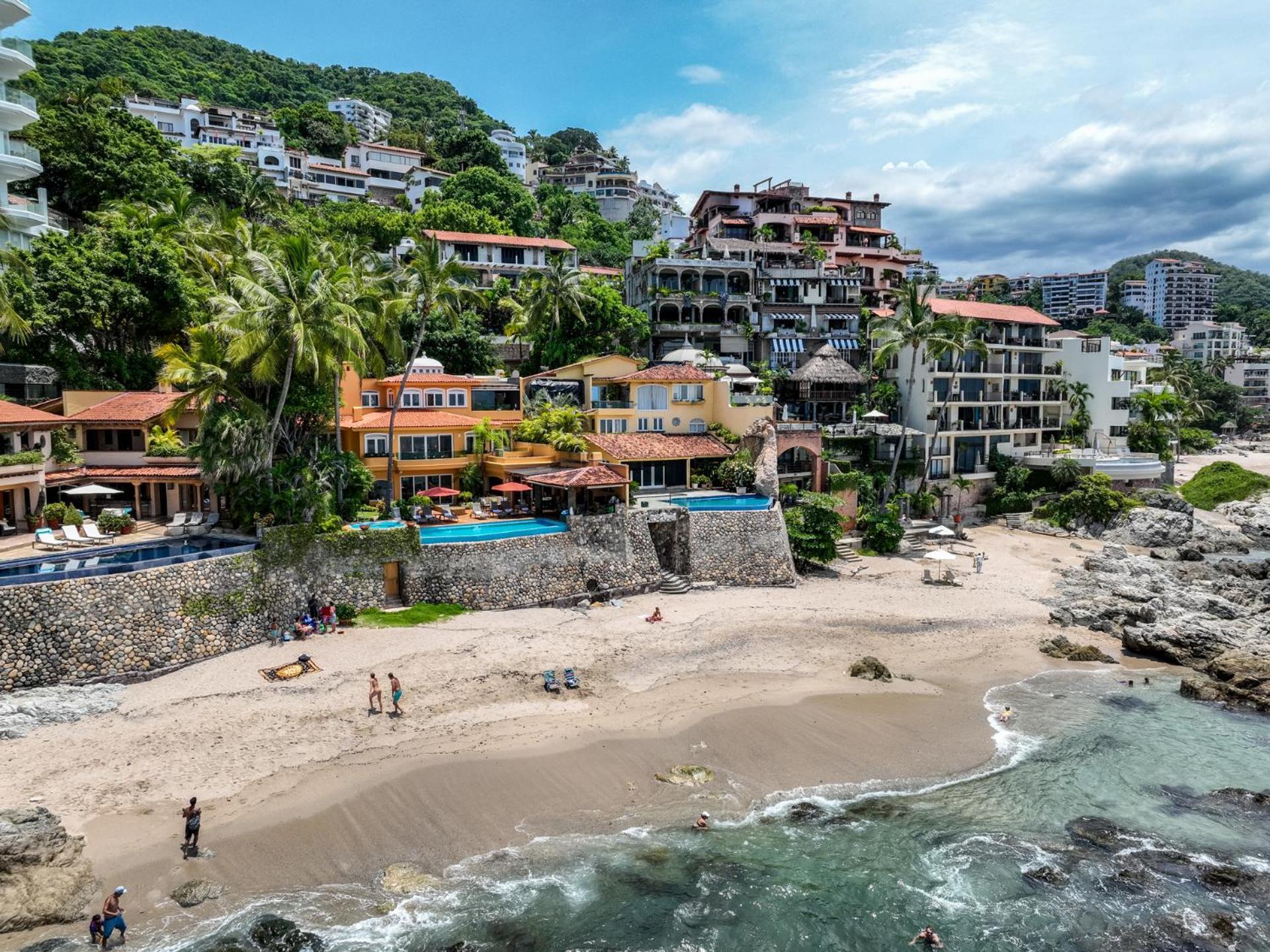 Beachfront Sagitario In Puerto Vallarta! Villa