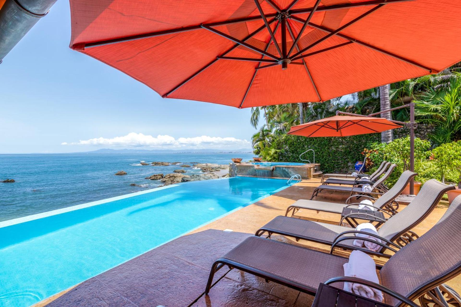 Beachfront Sagitario In Puerto Vallarta! Villa Puerto Vallarta