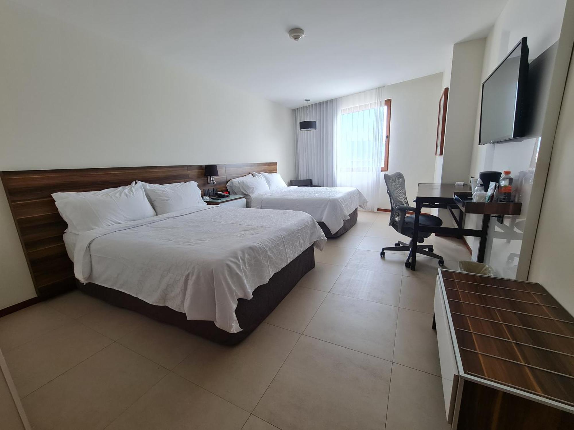 Express By Ihg 4*
