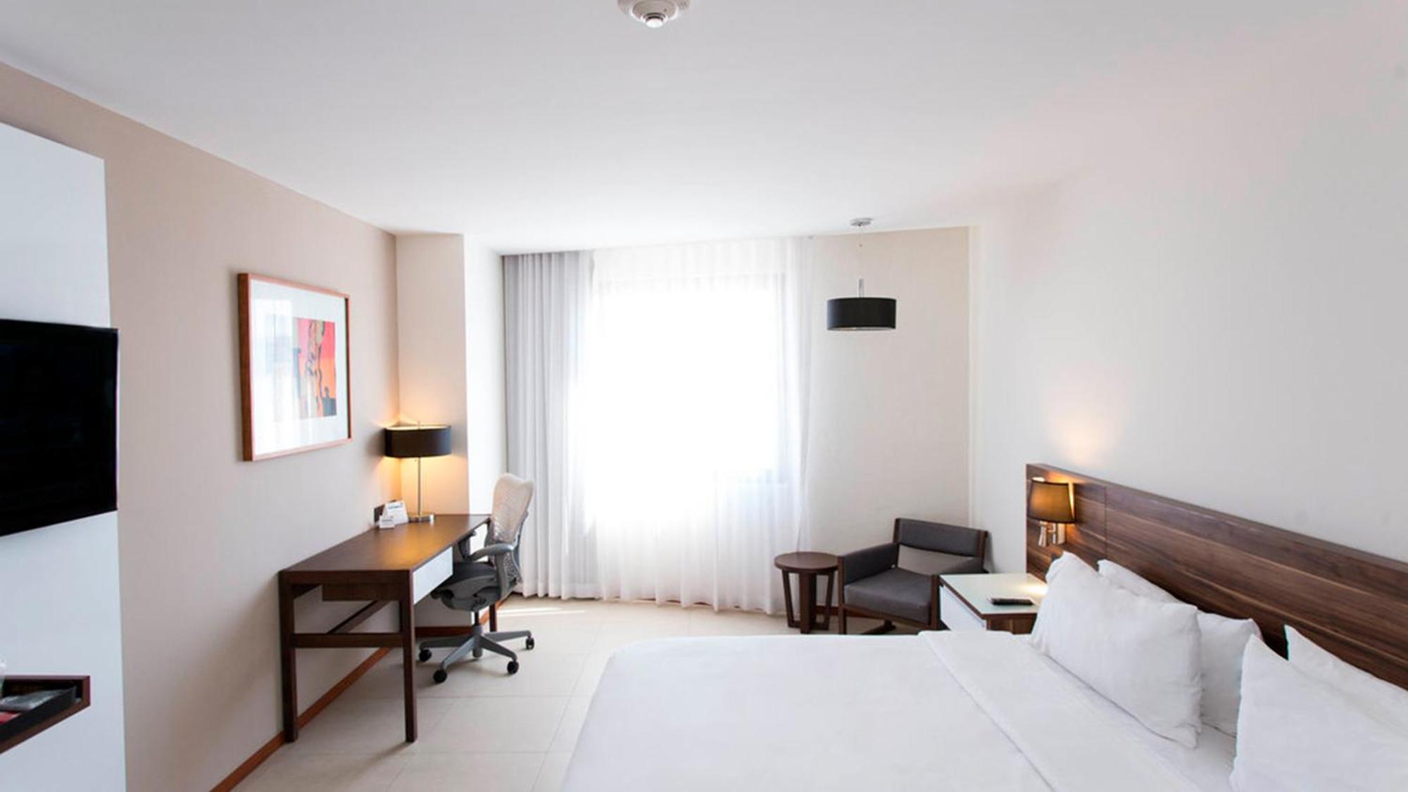 Express By Ihg 4*