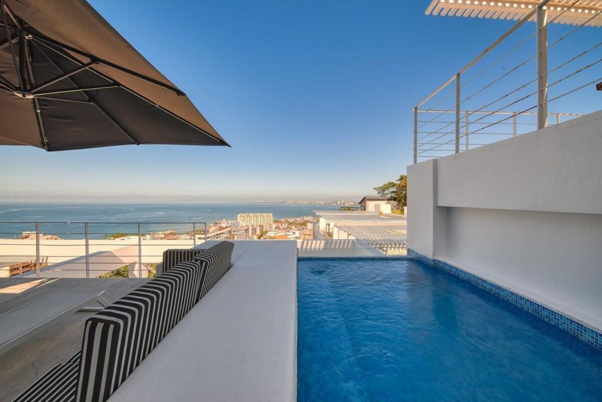 Breathtaking 3br W/ Private Jacuzzi - Pool Apartment Puerto Vallarta