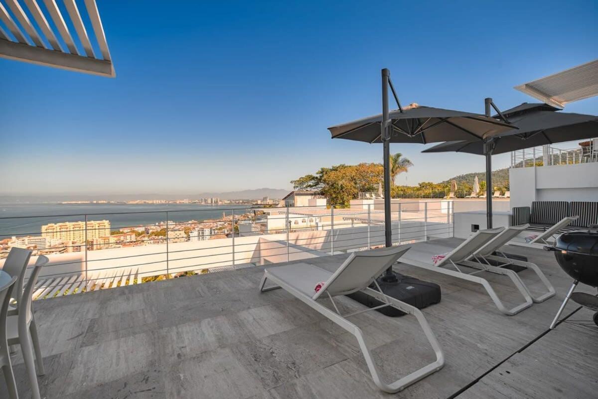 Breathtaking 3br W/ Private Jacuzzi - Pool Apartment *