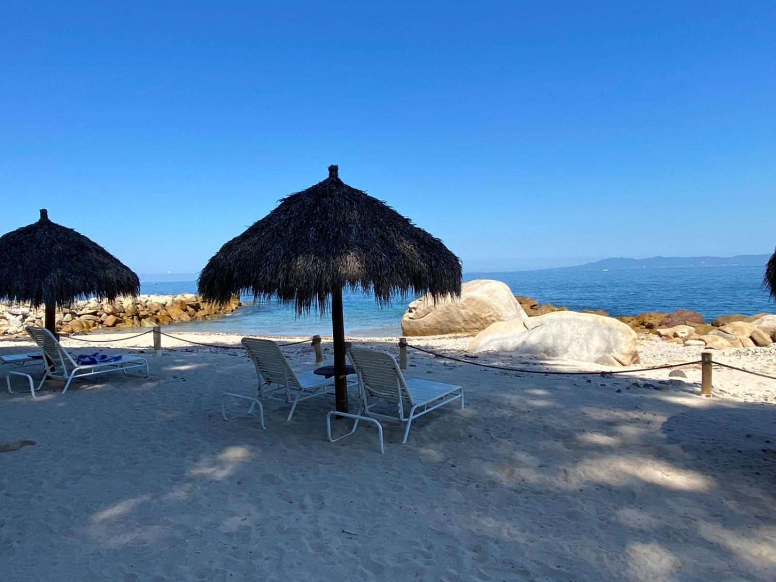 Playa Esmeralda With Ocean View Apartment